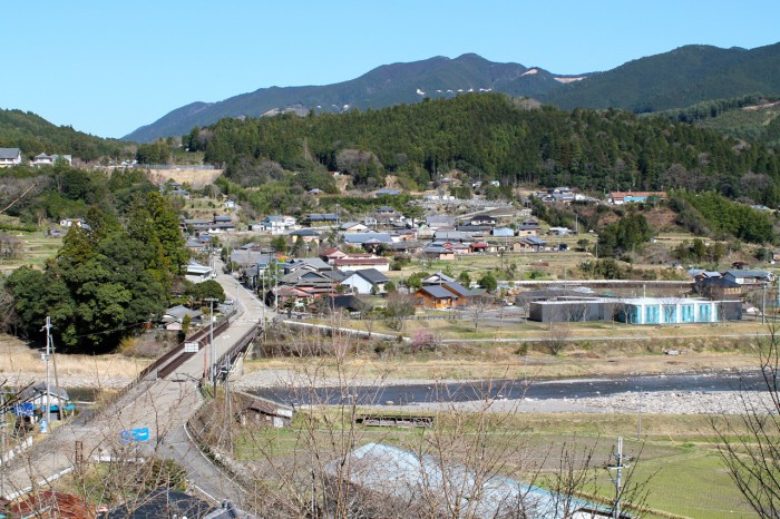 近露の里