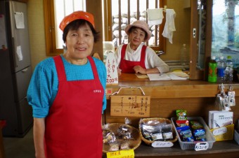 伏拝茶屋の松本さん